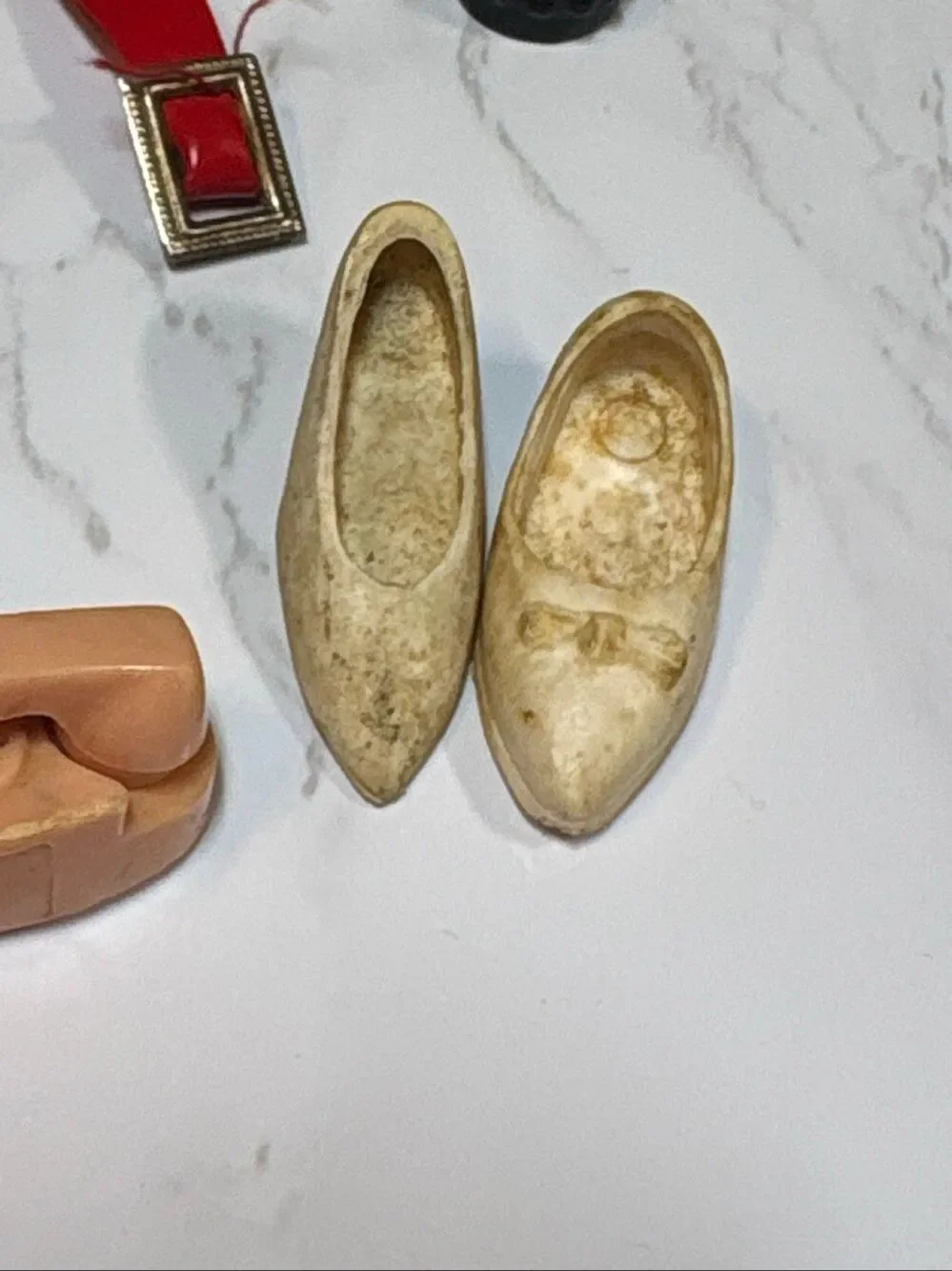 Vintage Barbie accessories